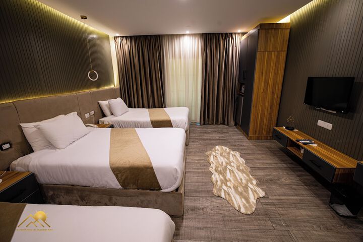 Room 20 of 183