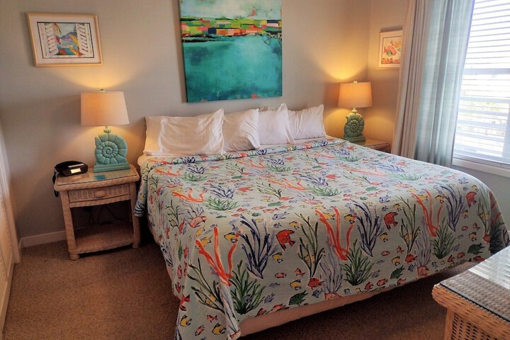 Room 35 of 333