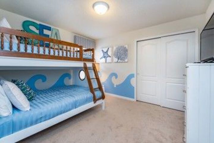 Room 8 of 26