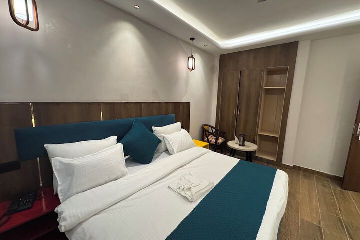 Room 7 of 39
