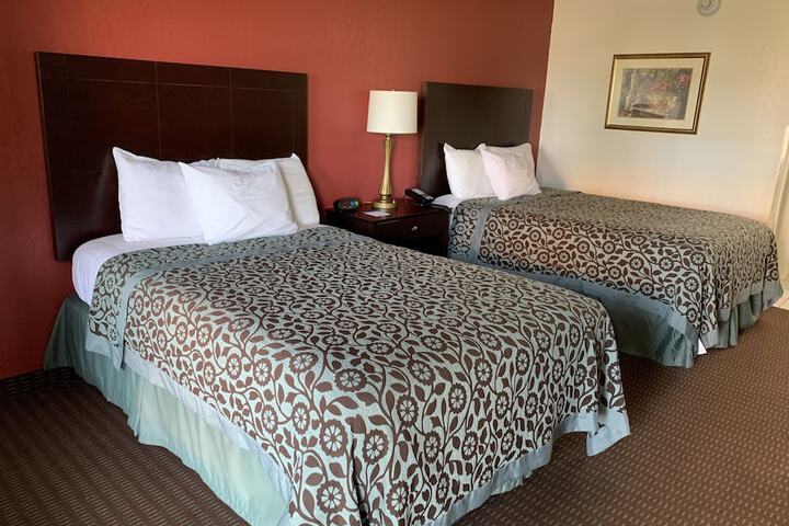 Room 13 of 36