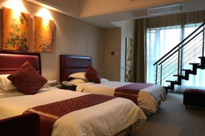 Room 13 of 31