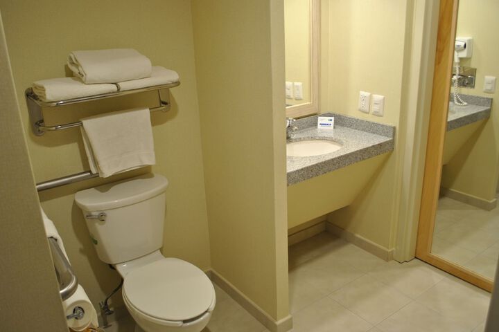 Room 18 of 42
