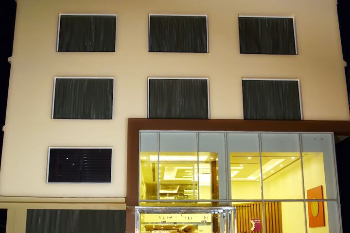 Clarks Inn Suites Katra