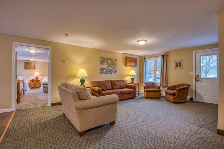 Superior King Lakeside with Shared Balcony (34 of 64)