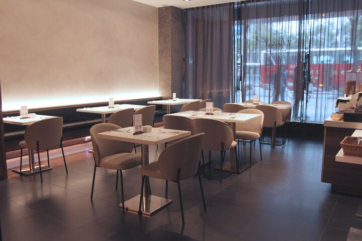 Dining 93 of 108