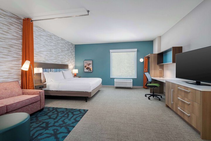 Room 11 of 19