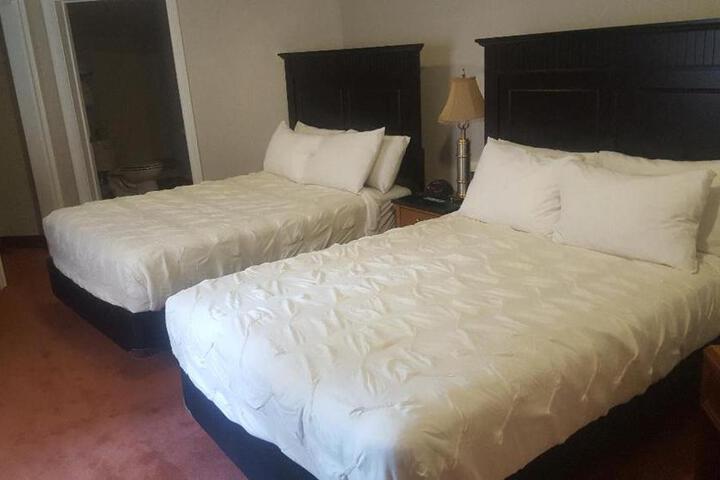 Double Deluxe King Bed (2 of 3)