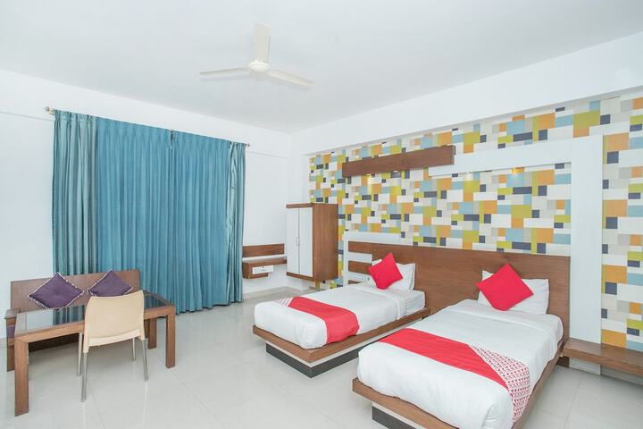 Room 10 of 27