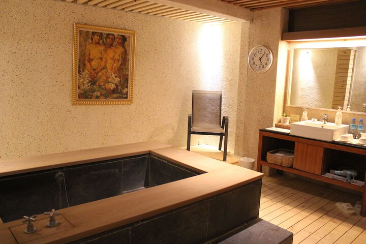Spa 58 of 90