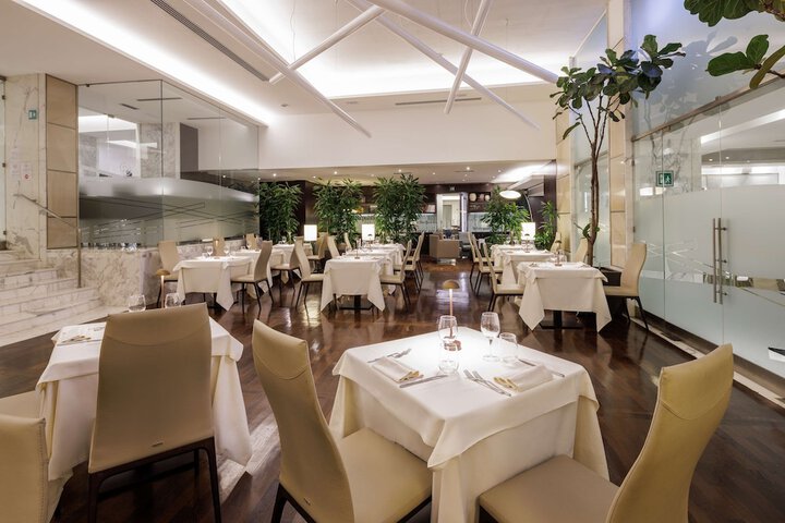 Dining 63 of 74