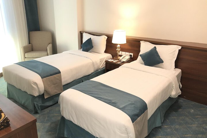 Zaha Al Madina Hotel