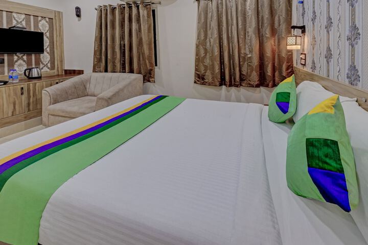 Room 9 of 41