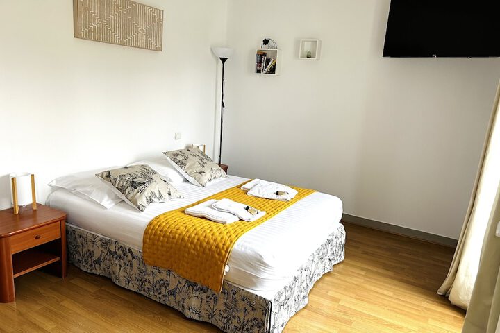Room 5 of 53