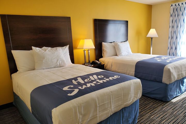 2 Double Beds (3 of 11)