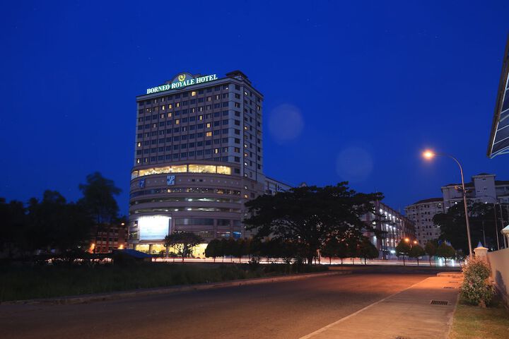 Exterior of Borneo Royale Hotel