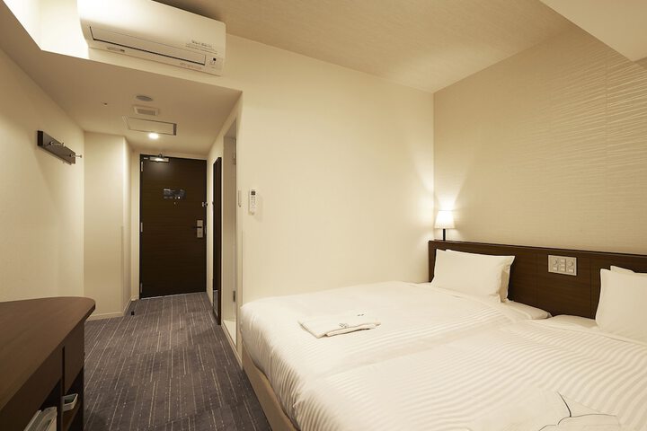 Room 19 of 43