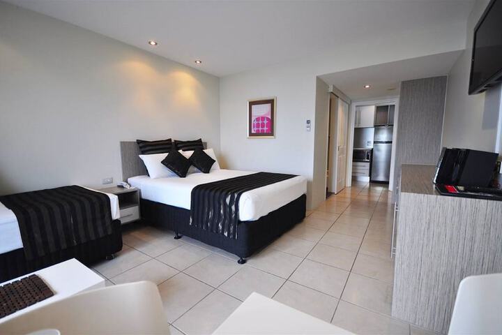 Room 3 of 30