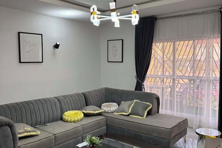 Room 16 of 40