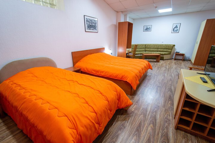 Room 26 of 61
