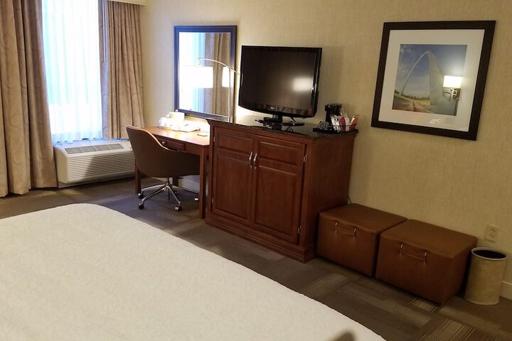 2 Queen Beds (8 of 14)