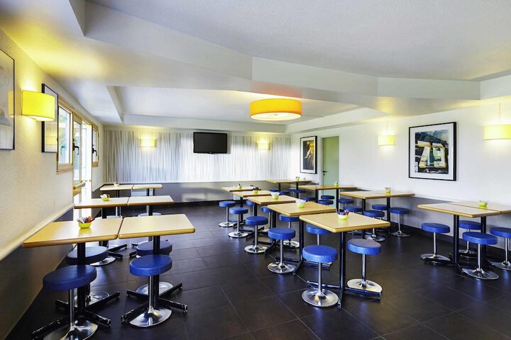 Hotel Interior 15 of 31