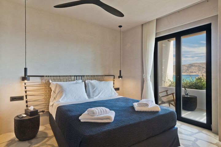 Room 2 of 14
