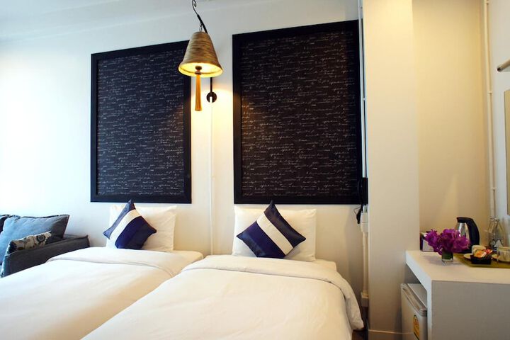 Room 15 of 39