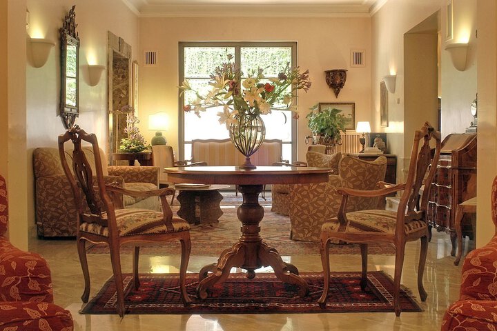 Guest Lobby