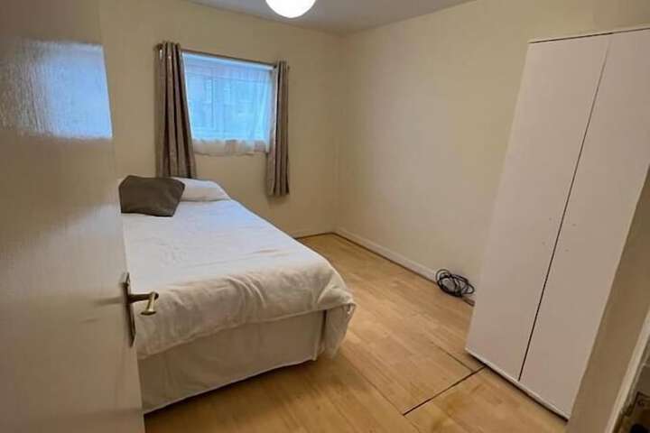 Room 12 of 64