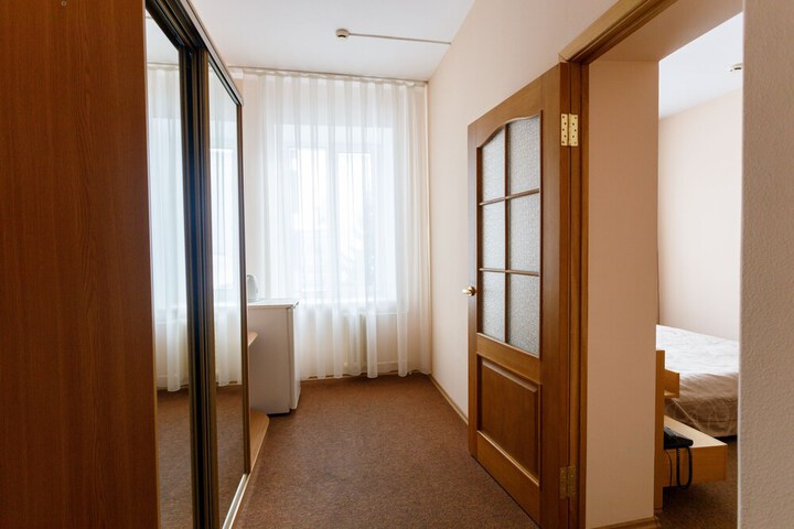 Room 21 of 82