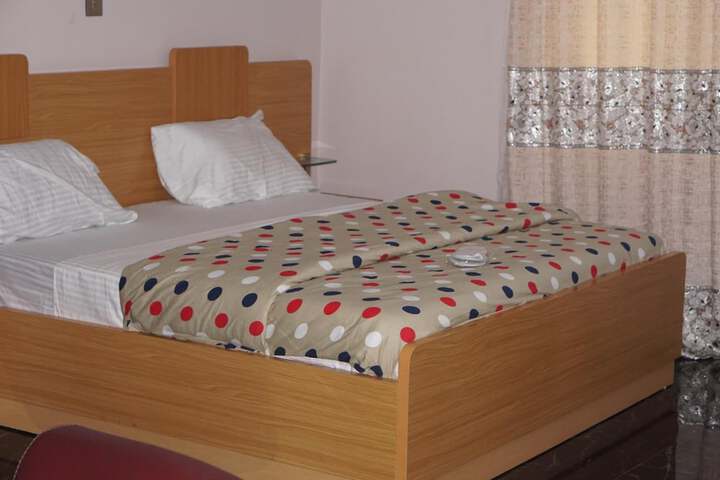 Room 26 of 61