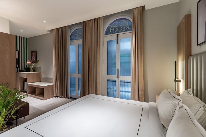 Room 28 of 60