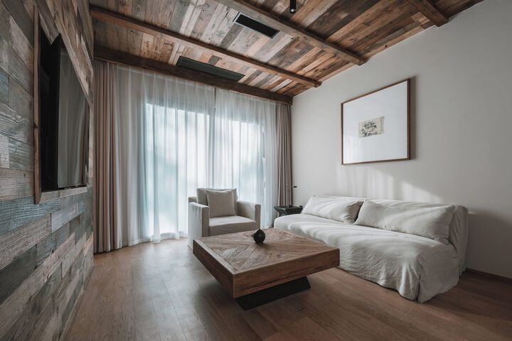 Room 32 of 110