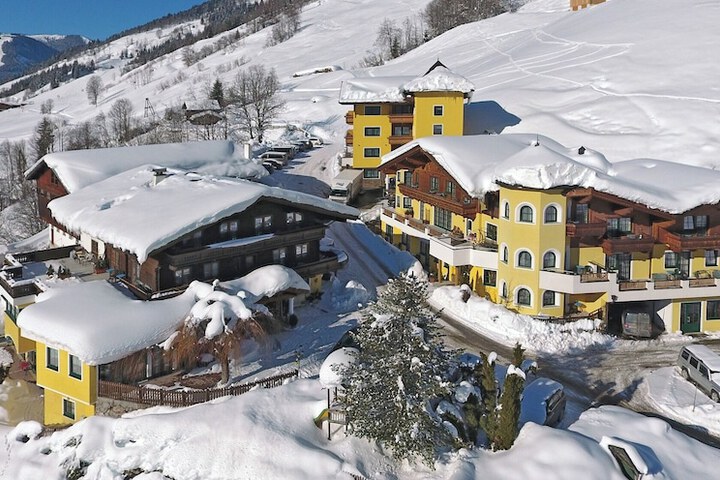 Eggerhof mit Panorama Aussicht, inklusive Verwöhnpension und JokerCard in Saalbach