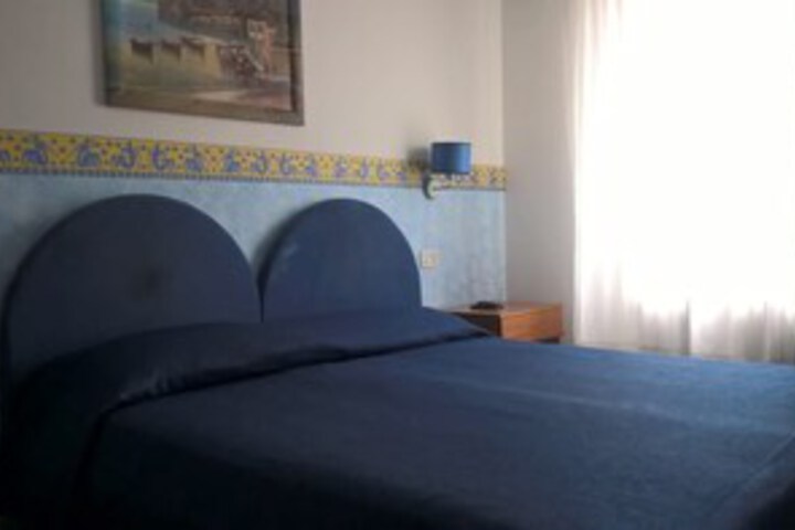 Room 31 of 41