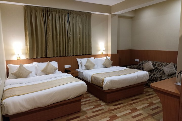 Room 16 of 26