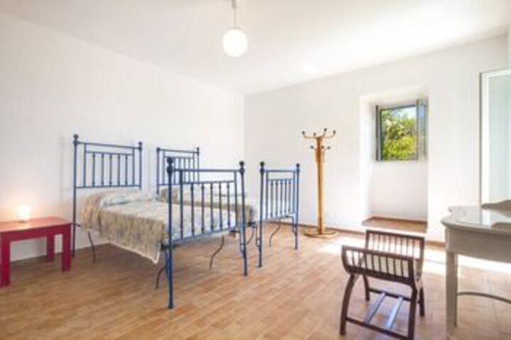 Room 7 of 20