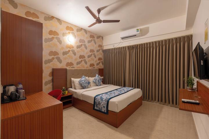 Room 2 of 19