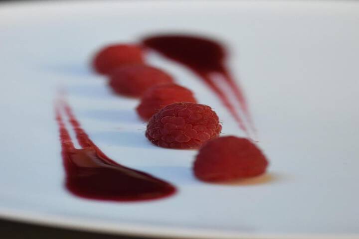 Dining 33 of 42