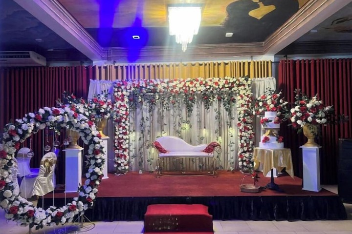 Ballroom/Hall 123 of 135
