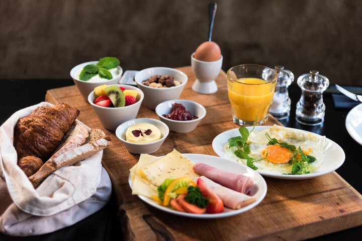 Breakfast/Coffee Service 29 of 36