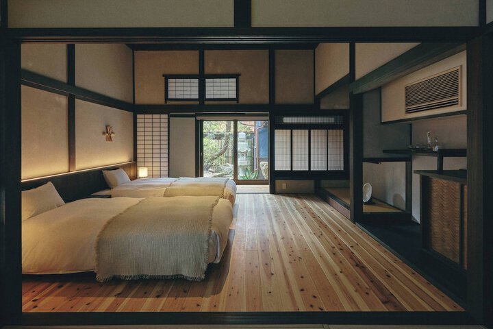 Room 55 of 79