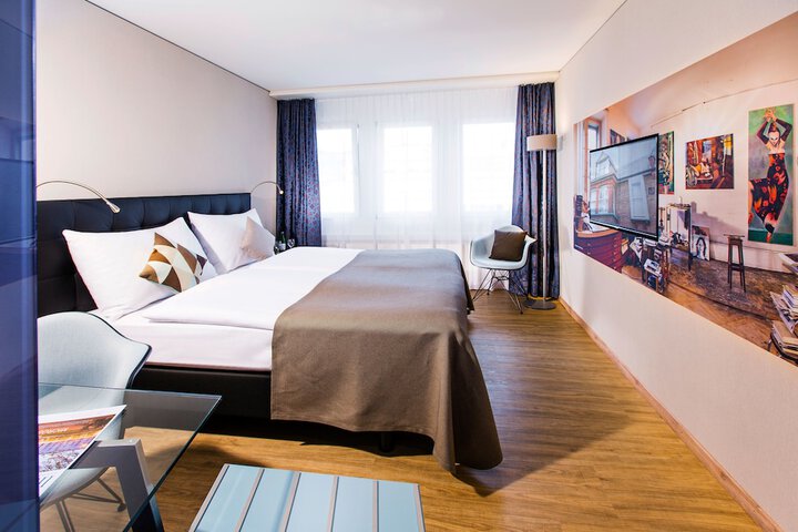 Room 20 of 85