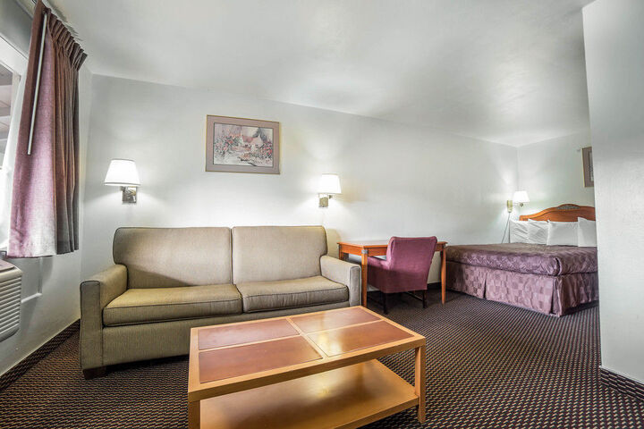 Room 29 of 38