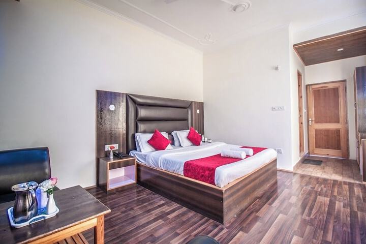 Room 8 of 29
