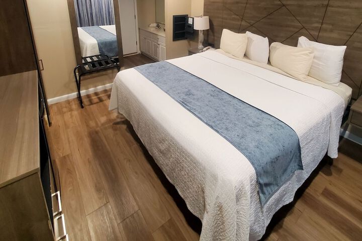 Room 7 of 44