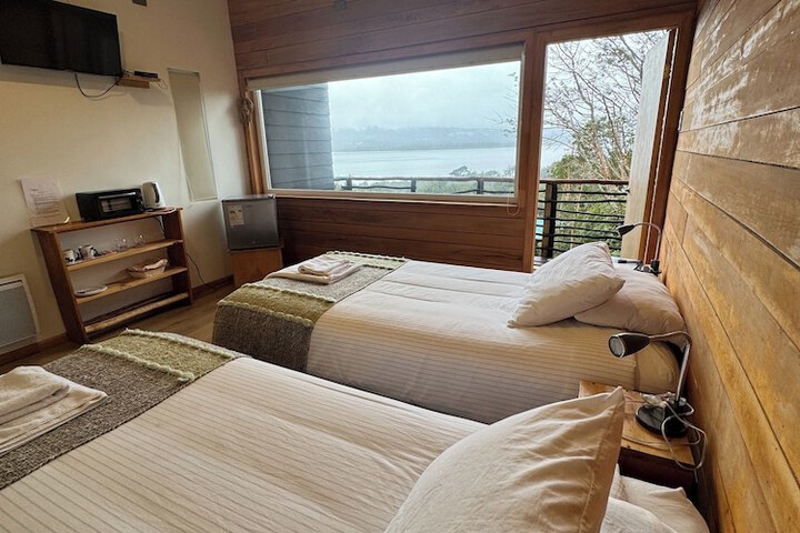 Room 5 of 37