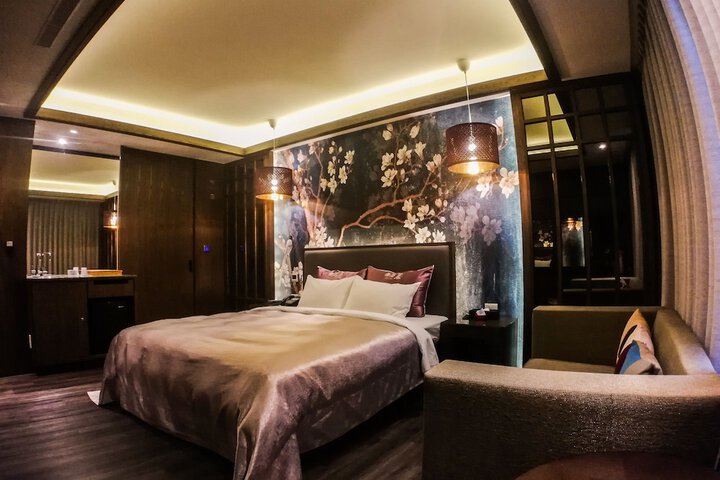 Room 22 of 37