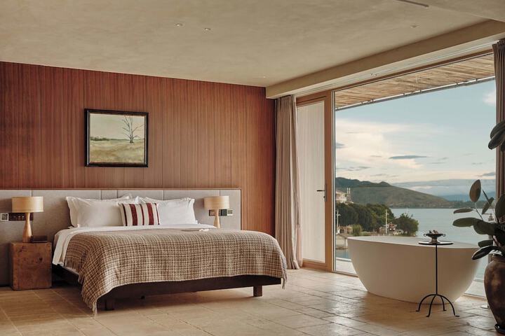Room 33 of 101